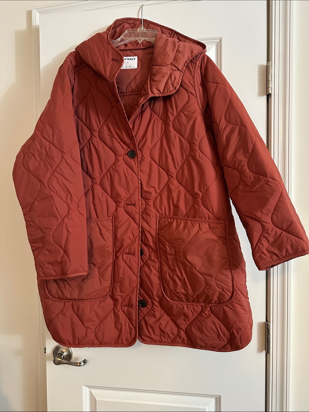 Old Navy Quilted Hooded Puffer Coat in Rusty Red